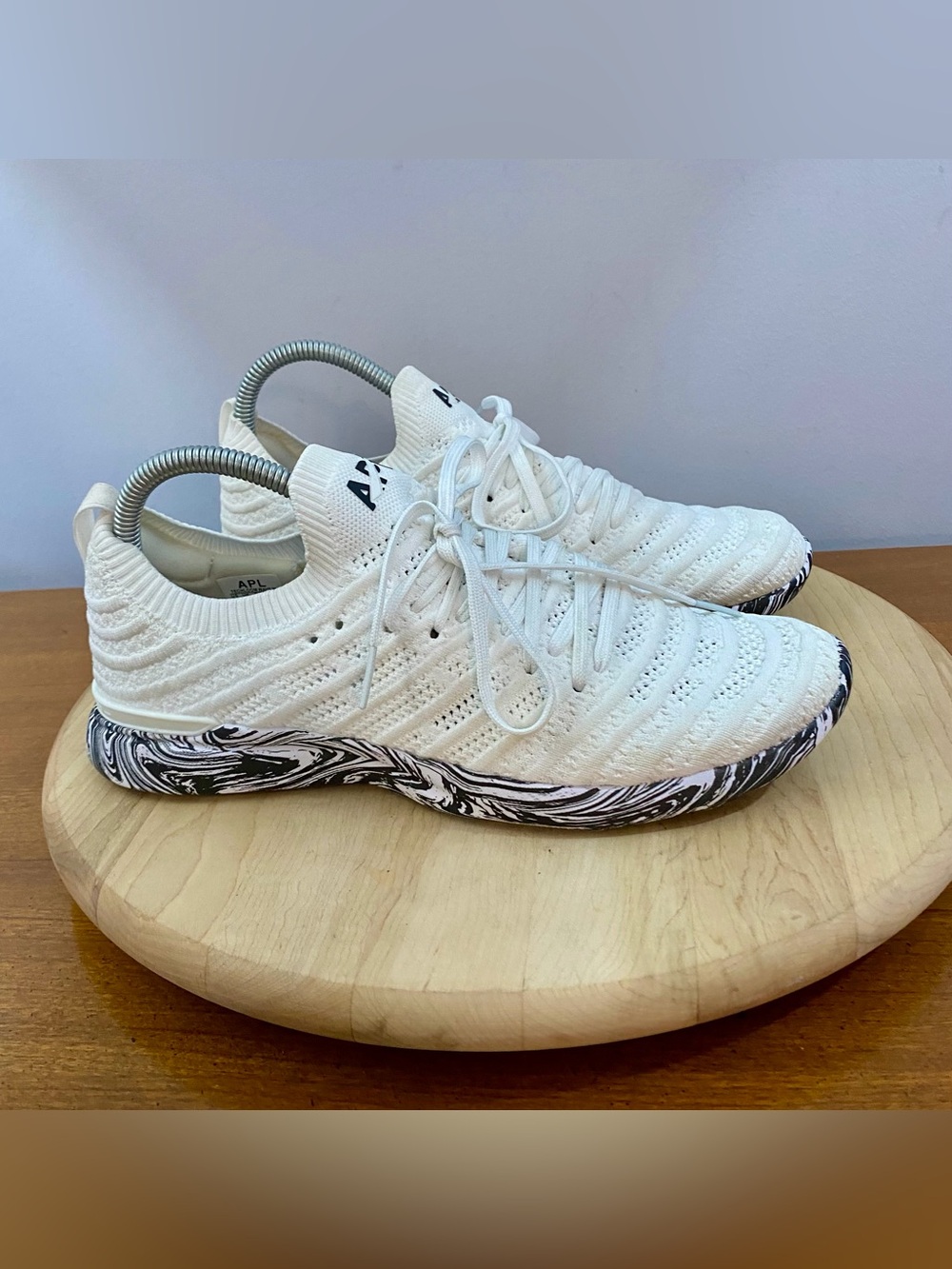 APL TechLoom Wave Logo Print Sneakers Shoe White Black Marble Women’s 9 Athletic
